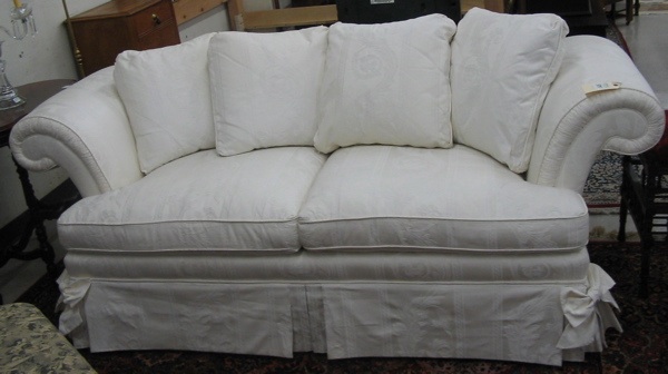 Appraisal: A WHITE CONTEMPORARY SOFA Century Furniture Co recent manufacture Overall