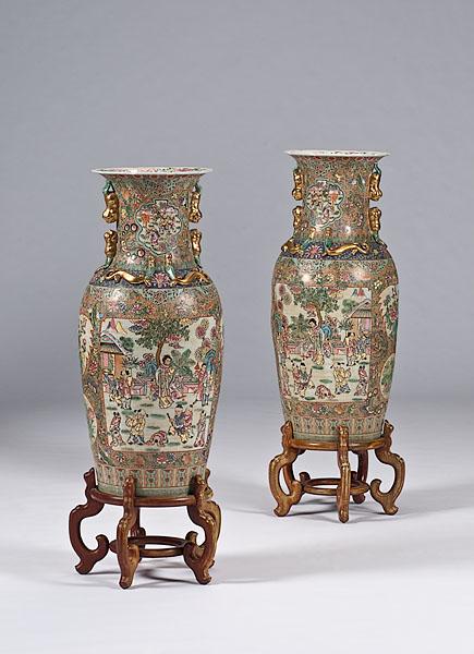 Appraisal: ROSE MEDALLION FLOOR VASES Chinese th century a pair of