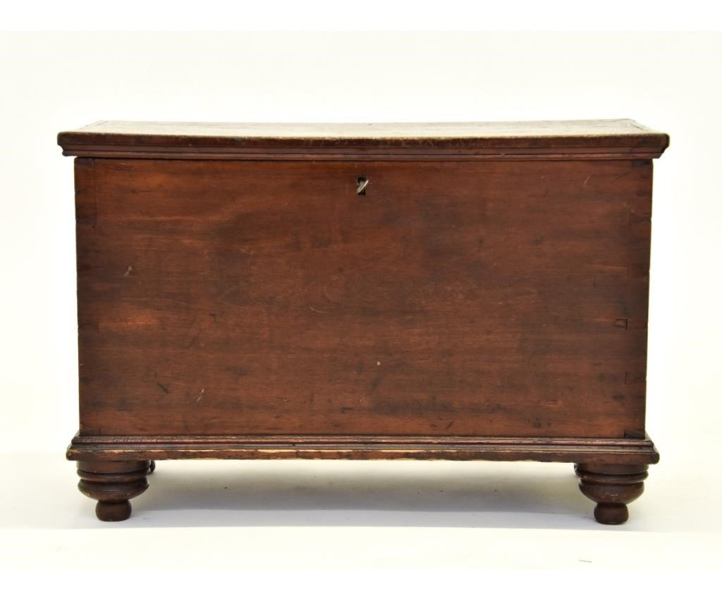 Appraisal: Pine storage box early th c with dove tail construction