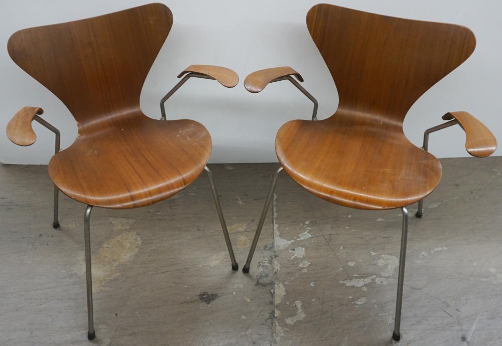 Appraisal: Pair of Arne Jacobsen for Fritz Hansen Danish Mid-Century Modern