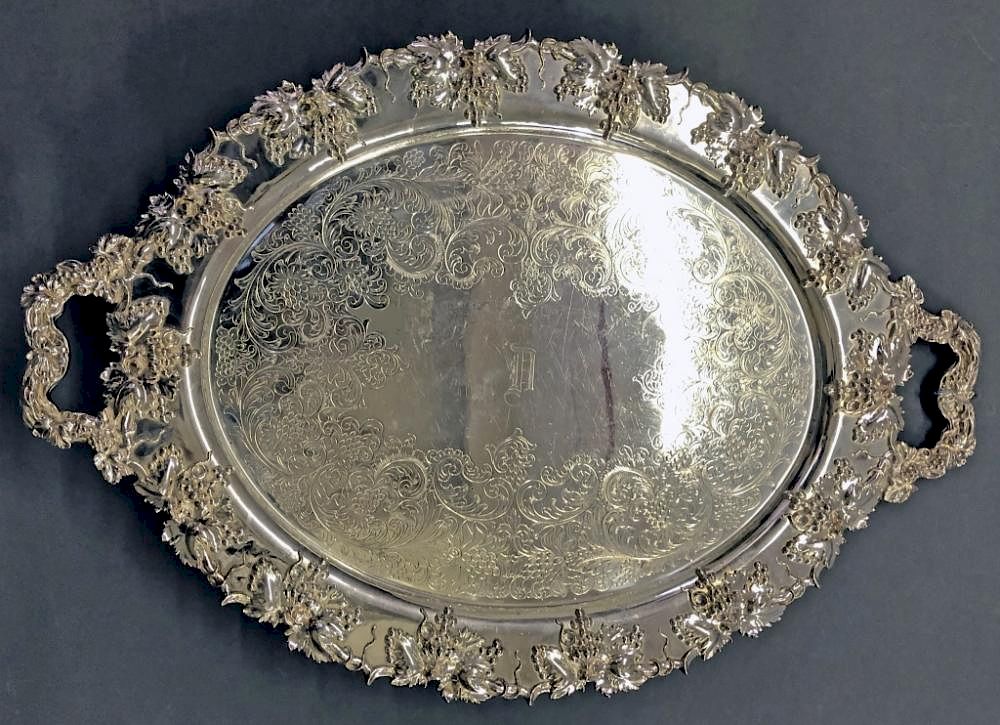 Appraisal: Large Oval Silverplate Serving Tray Large oval silverplate serving tray