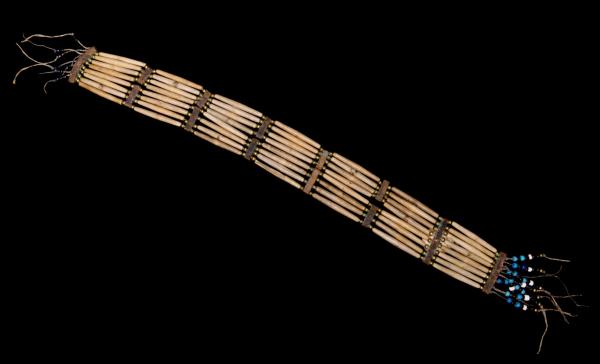 Appraisal: A PLAINS BONE HAIR PIPE TUBE BEAD BANDOLIERThe early th