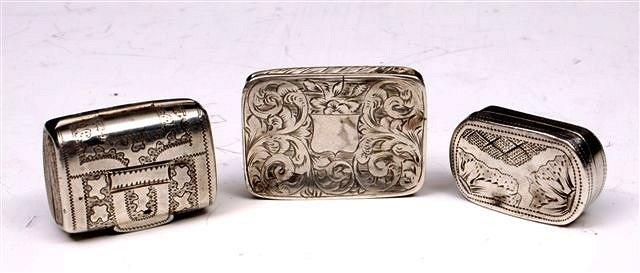 Appraisal: A VICTORIAN SILVER VINAIGRETTE with engraved scroll decoration pierced scroll