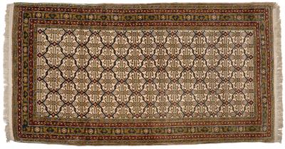 Appraisal: Modern hand woven rug repeating lattice designs on ivory field