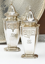 Appraisal: Pair of salt and pepper shakerstiffany and company new york