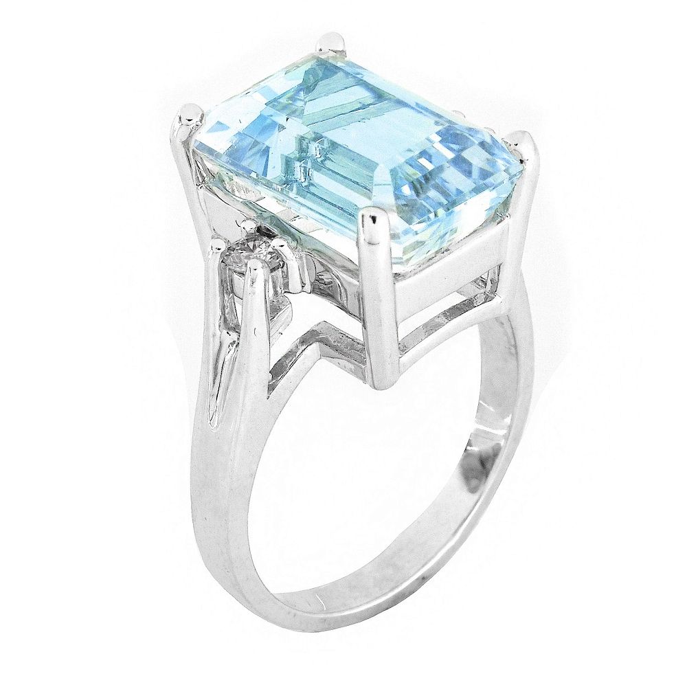 Appraisal: Aquamarine Diamond and K Gold Ring Emerald Cut Aquamarine Diamond