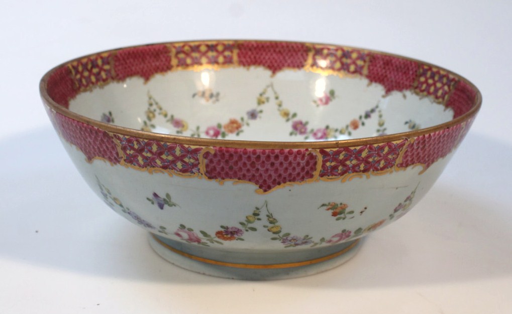 Appraisal: A late thC Caughley porcelain bowl polychrome decorated with an