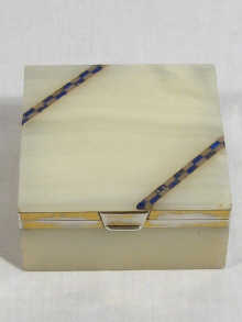 Appraisal: An Art Deco square agate box with inset lapis lazuli