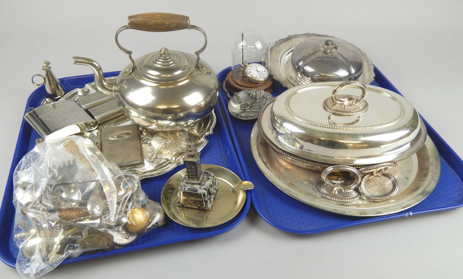 Appraisal: A collection of miscellaneous silver plated ware including teapot ashtray