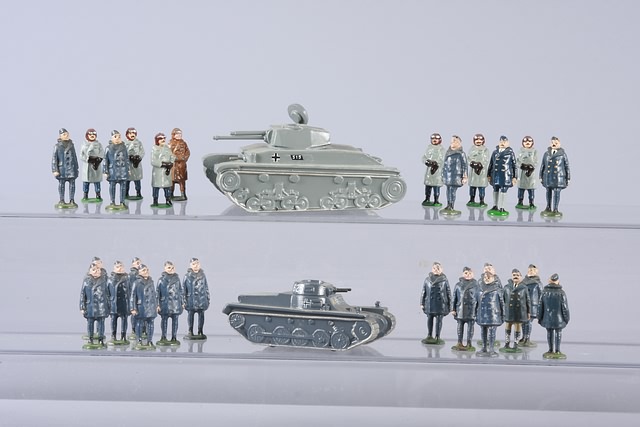 Appraisal: Lot of tanks by Commandant Miniatures together with Royal Air