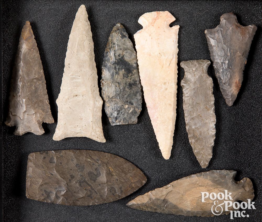 Appraisal: Group of Midwestern flint points Group of Midwestern flint points