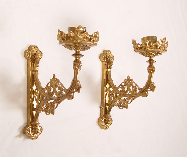 Appraisal: PAIR OF TH C VICTORIAN BRASS SCONCE LAMPS Wired for