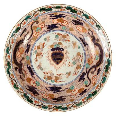 Appraisal: A large early th Century Imari dish Edo period the