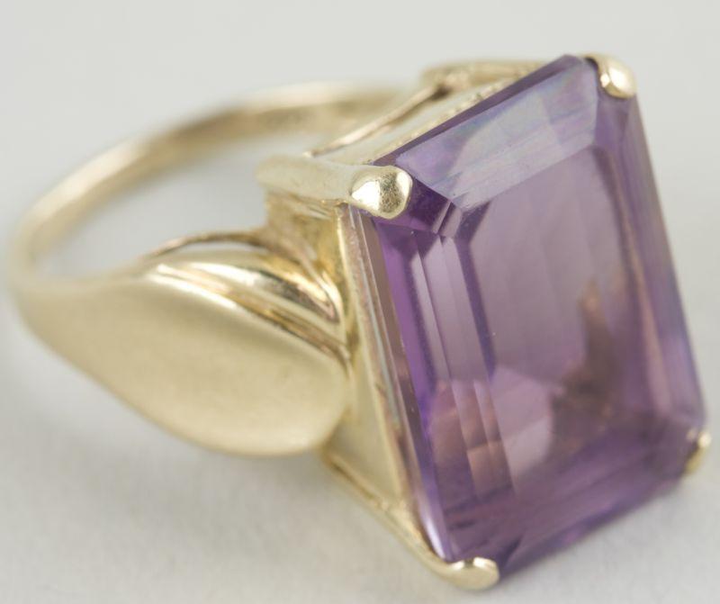 Appraisal: KT Yellow Gold and Amethyst Ring with emerald cut amethyst