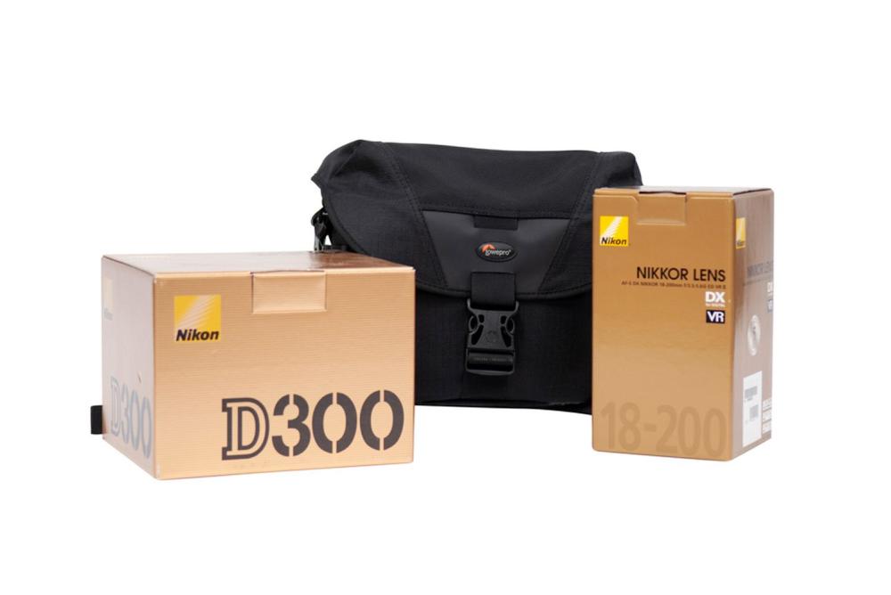 Appraisal: NIKON D CAMERA - LENSwith retail packaging together with camera