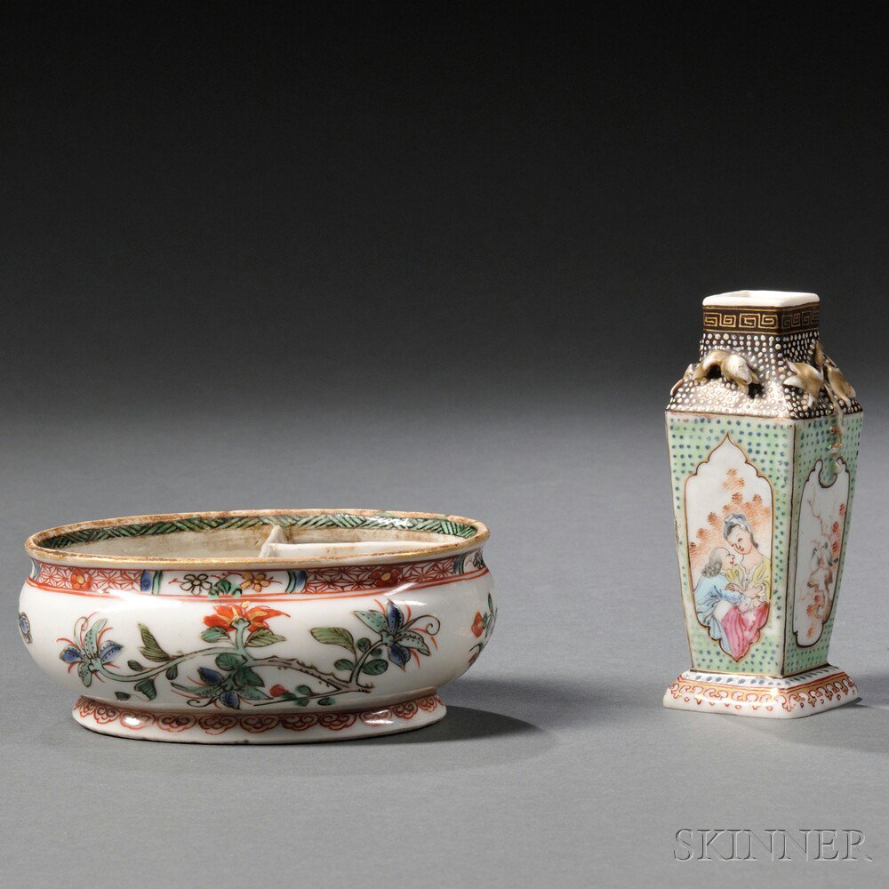 Appraisal: Two Chinese Export Porcelain Decorative Items late th to th