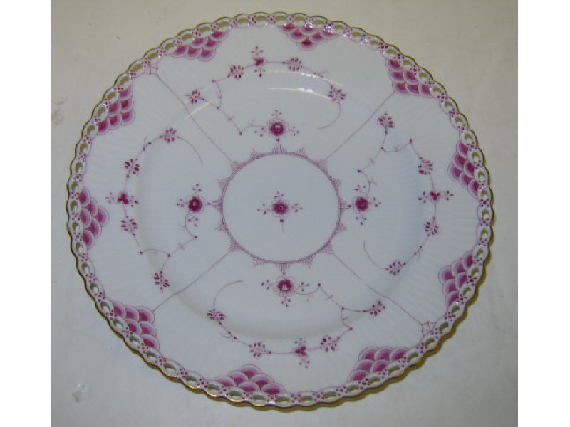 Appraisal: TEN ROYAL COPENHAGEN PORCELAIN PLATES Fluted Royal Purple Full Lace