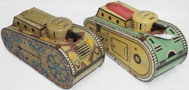 Appraisal: LOT OF MARX TIN LITHOGRAPH WWI TOY TANKS KEYWOUND ONE