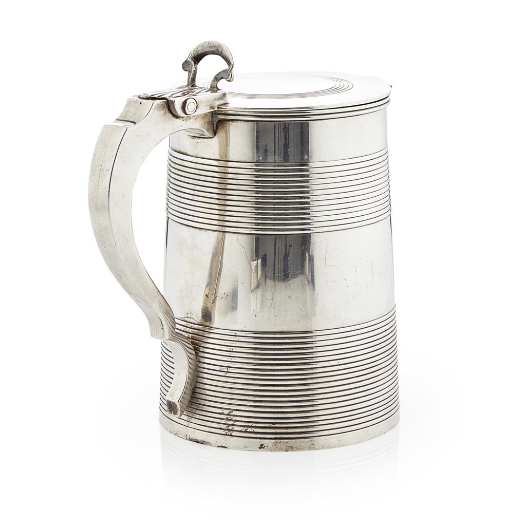 Appraisal: A George III silver tankard John Robins London of straight