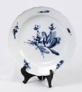 Appraisal: BLUE AND WHITE MEISSEN PORCELAIN PLATE WITH FLORAL CENTER RESERVE