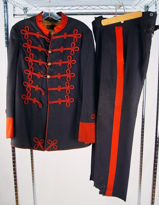 Appraisal: CIVIL WAR ERA BAND UNIFORM ZOUAVE STYLE Civilian band uniform