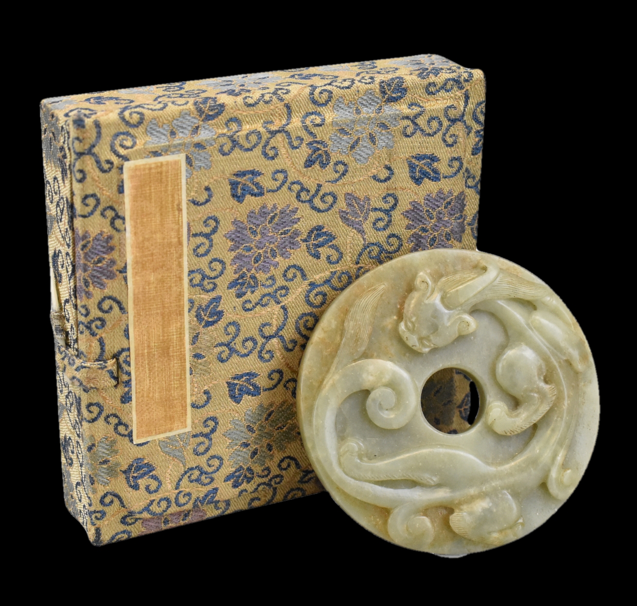 Appraisal: A Chinese archaistic jade disc with Chi Dragon dating from