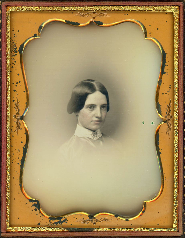 Appraisal: KNOCKOUT PORTRAIT DAGUERREOTYPES Both are quarter plate Lady on a