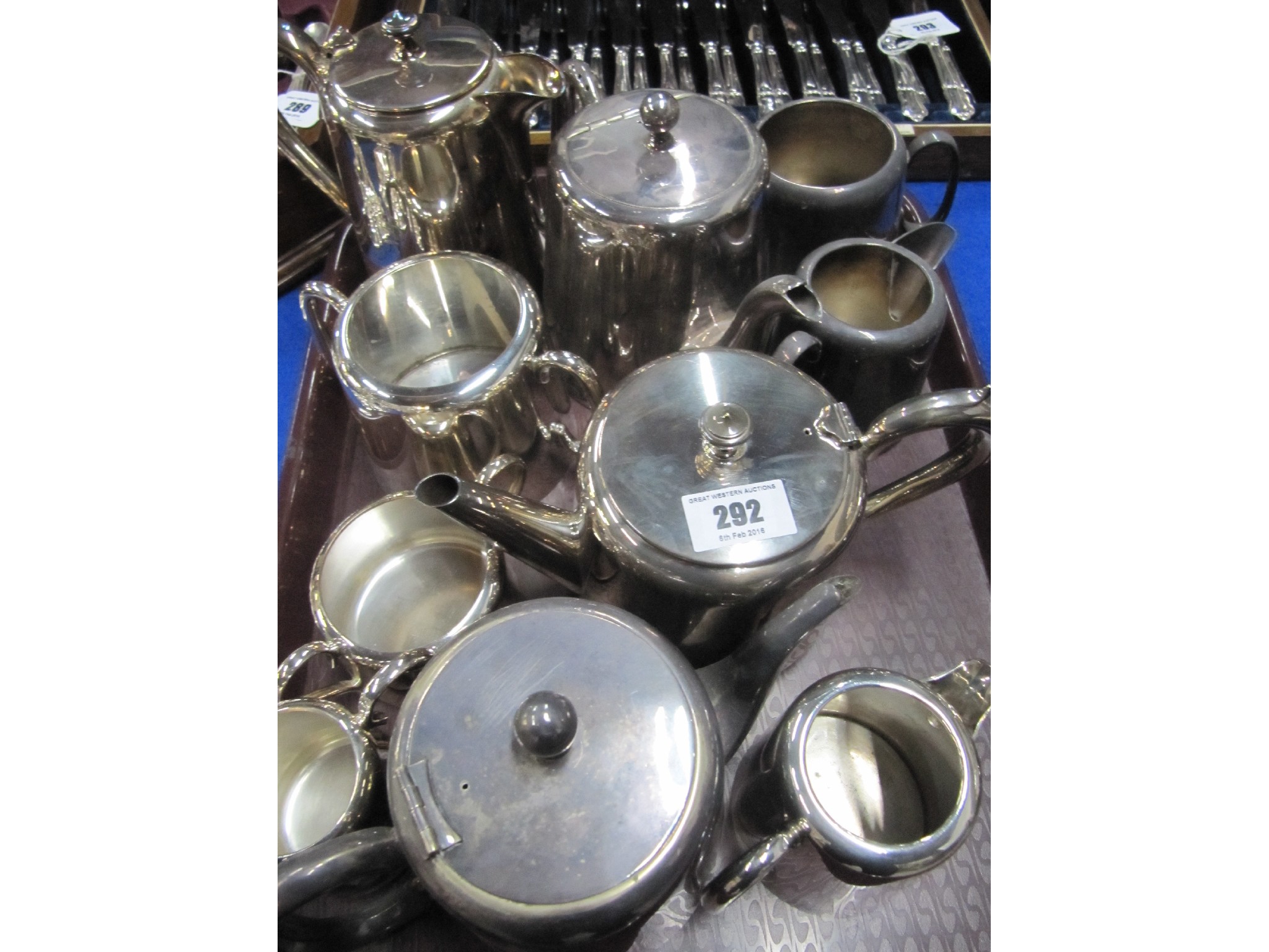 Appraisal: A tray lot of Hotelware