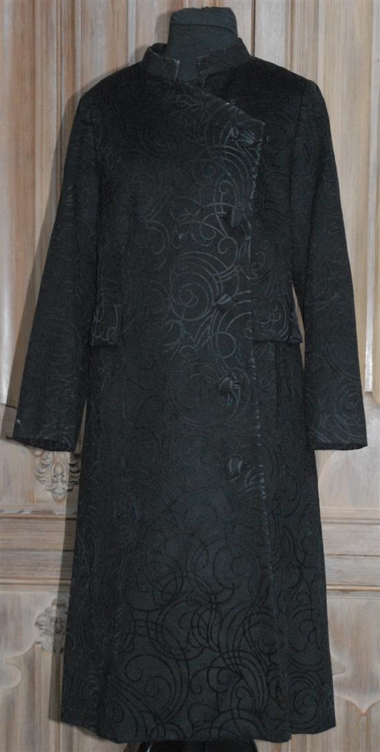 Appraisal: BLACK EVENING COAT Embossed velvet scrolling sizes avarage ladies -