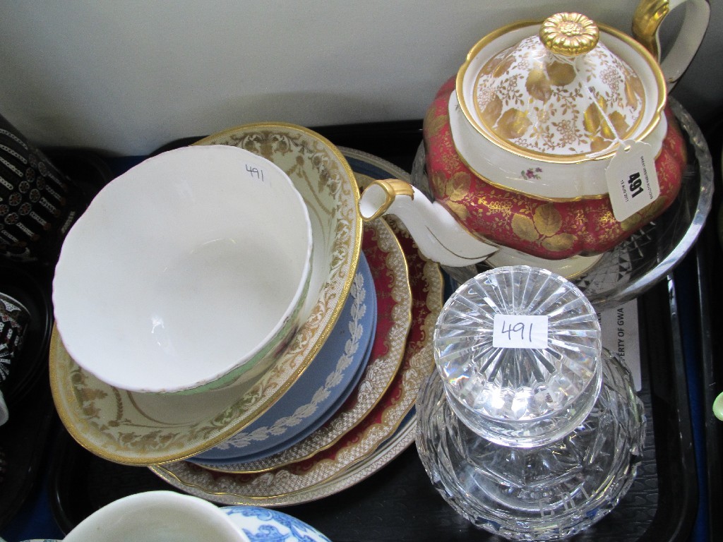 Appraisal: Minton's teapot two Wedgwood plates other ceramics and two pieces