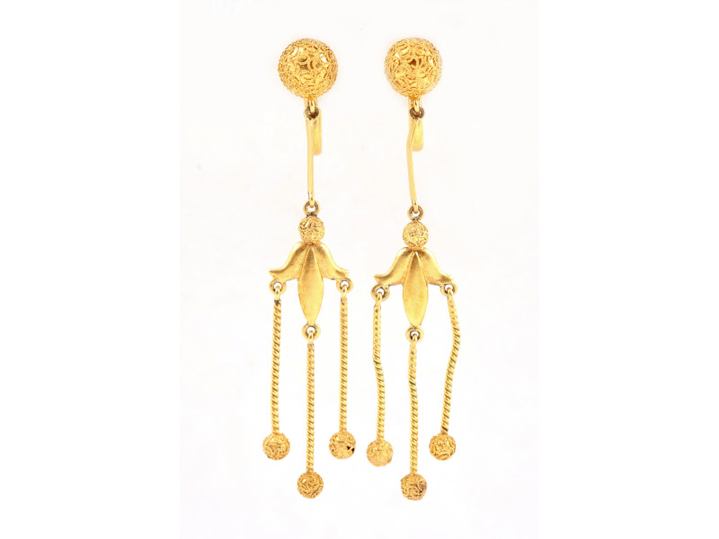 Appraisal: KT Yellow Gold Lady's Drop Style Earrings drop style earrings