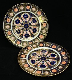 Appraisal: Two Royal Crown Derby plates