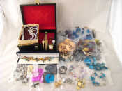 Appraisal: A large quantity of costume jewellery and watches