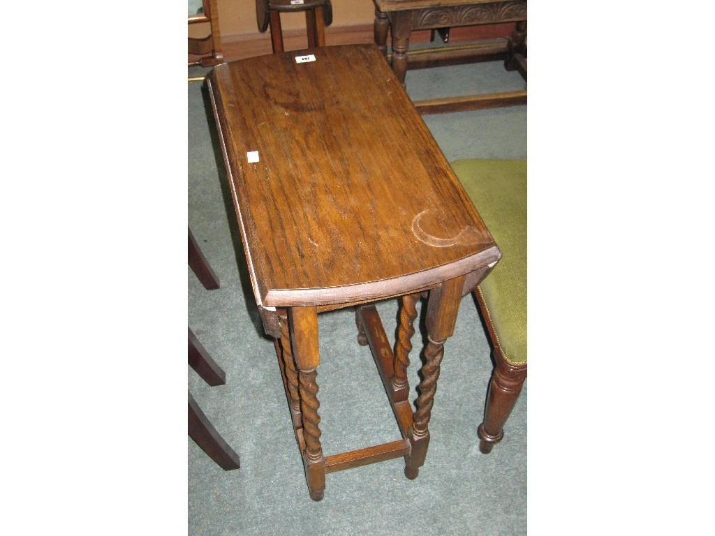 Appraisal: Oak barley twist gateleg table