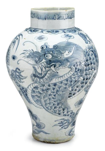 Appraisal: Large Korean blue and white porcelain vase th century