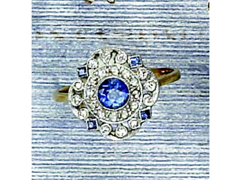 Appraisal: SAPPHIRE AND DIAMOND RING k yellow gold ring with white