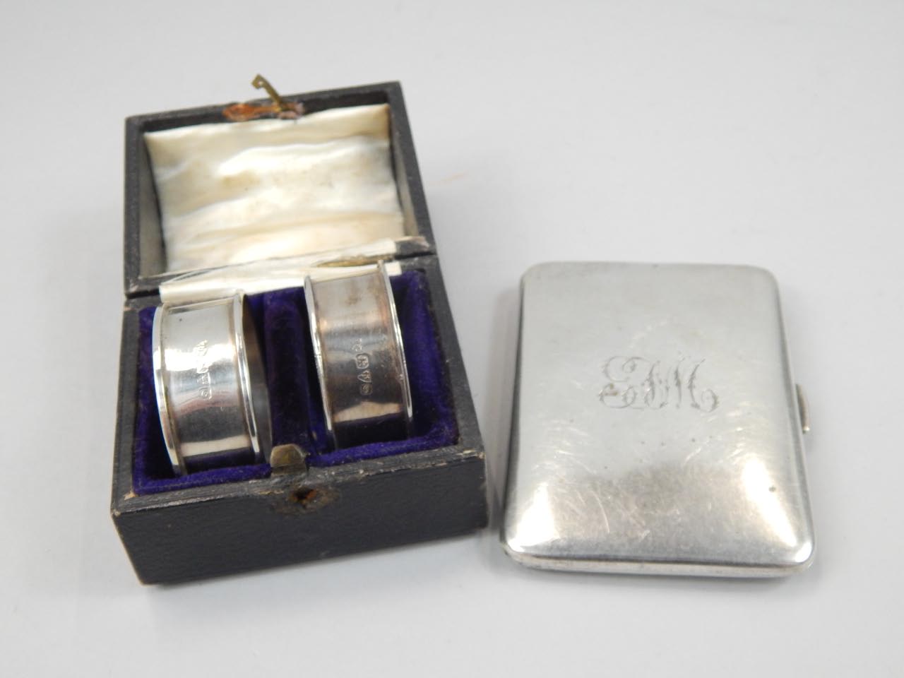 Appraisal: A George V silver cigarette case of oblong outline and