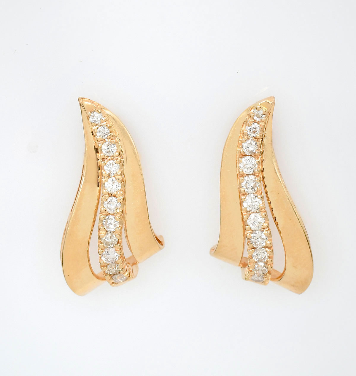 Appraisal: K CTW DIAMOND EARRINGS K yellow gold diamond earrings contain