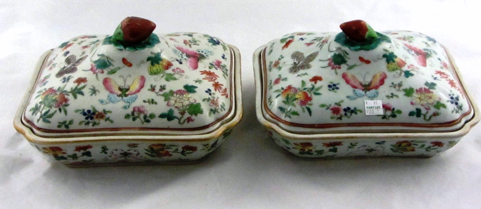 Appraisal: A pair of Canton famille-rose tureens and covers late th