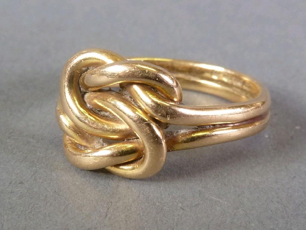 Appraisal: VICTORIAN ct GOLD KNOT PATTERN RING gms EST -