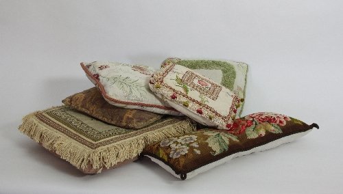 Appraisal: Six needlework cushions various