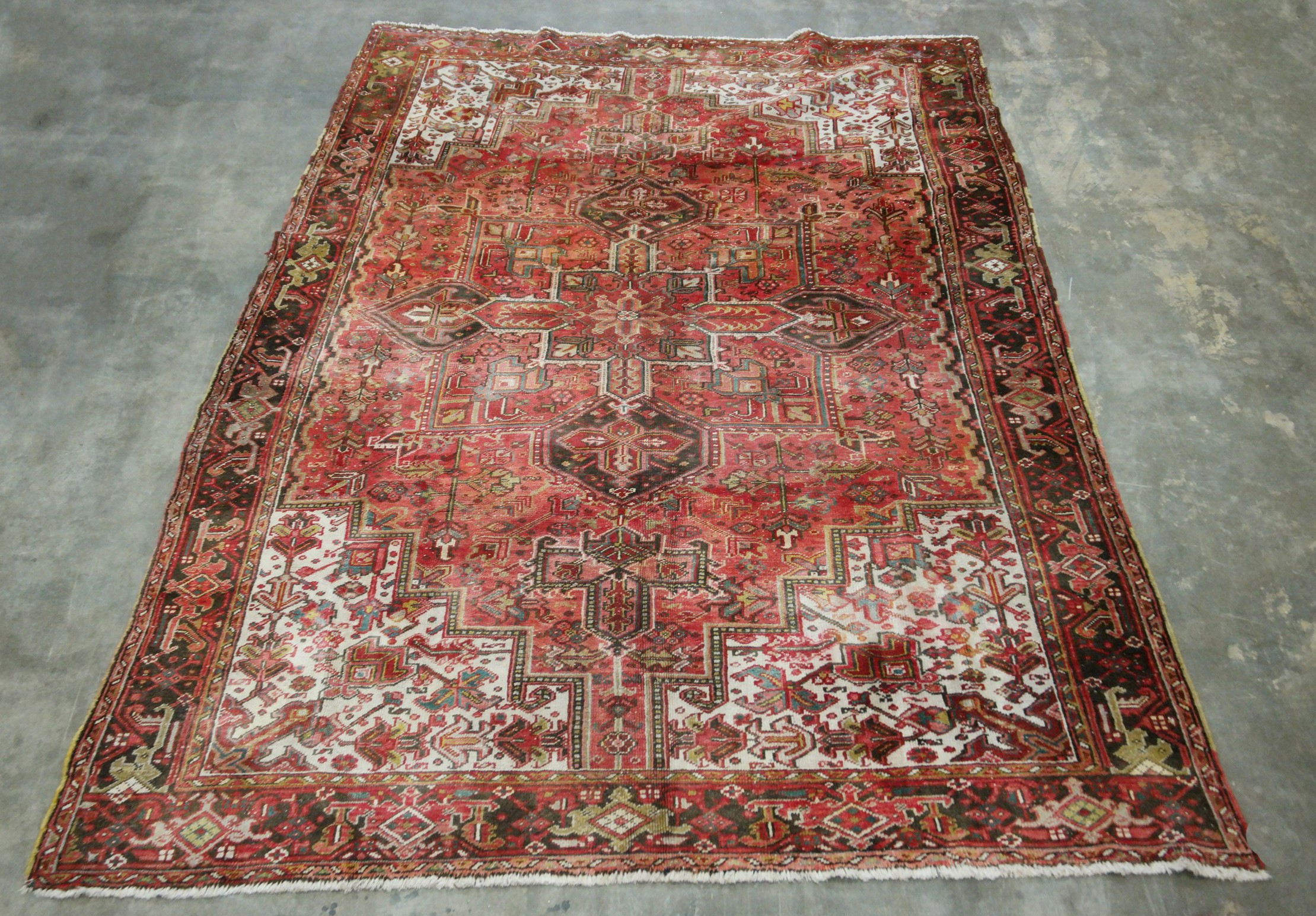 Appraisal: ORIENTAL RUG ' X ' HERIZ Oriental rug ' x