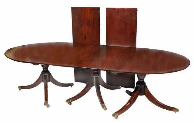 Appraisal: A GEORGIAN STYLE MAHOGANY 'D' END TRIPLE PEDESTAL DINING TABLE