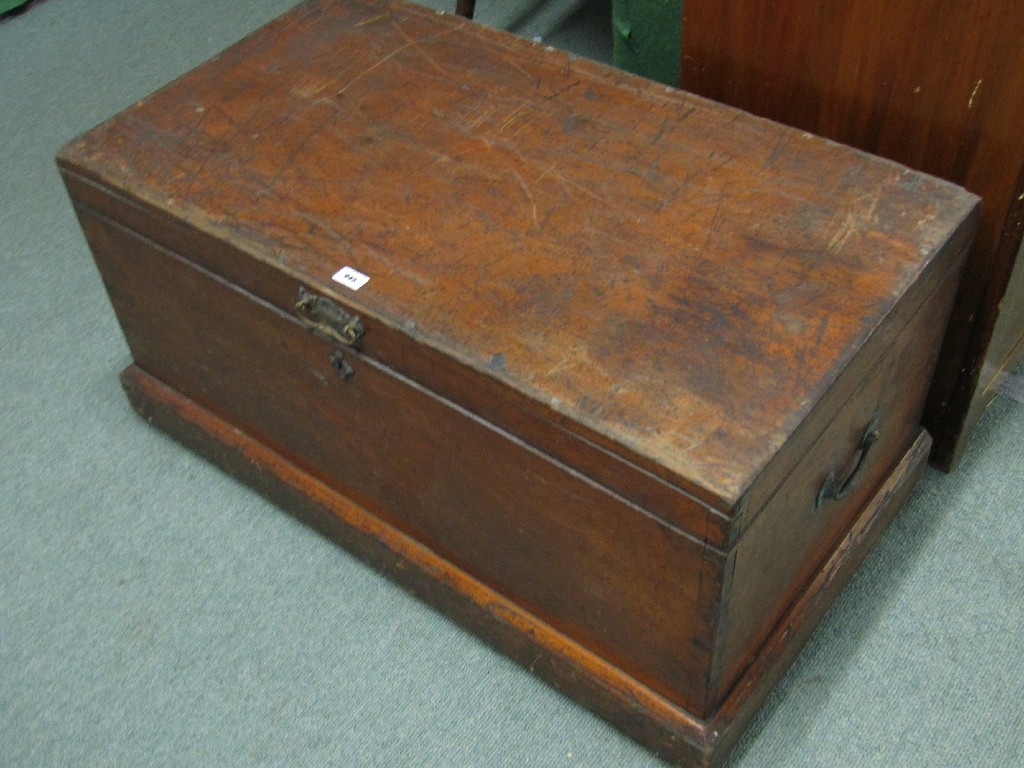 Appraisal: Blanket box