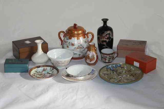 Appraisal: A SELECTION OF JAPANESE AND CHINESE ITEMS comprising a nest