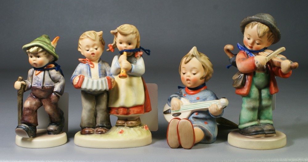 Appraisal: Hummel figurines Grandpa's Boy Hum Birthday Serenade Hum Joyful Hum