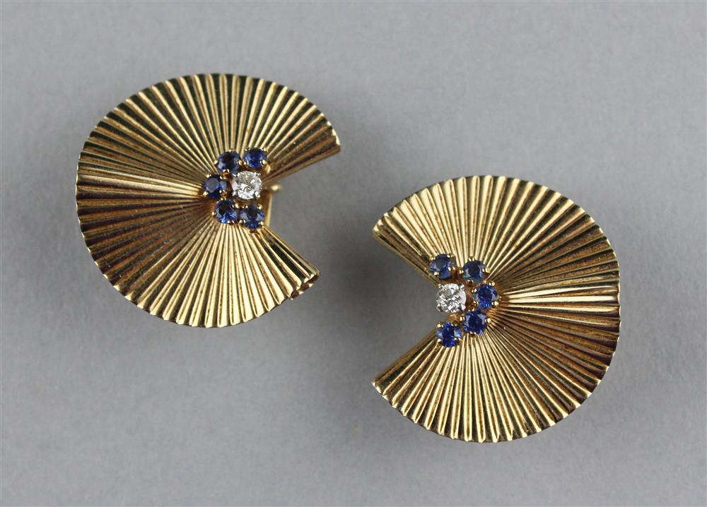 Appraisal: PAIR OF TIFFANY K YELLOW GOLD RETRO EAR CLIPS each