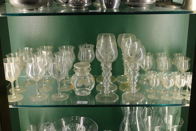 Appraisal: A COLLECTION OF TULIP WINE AND OTHER GLASSES and six