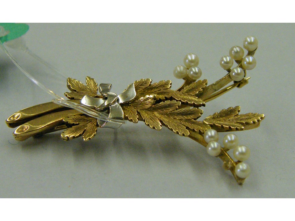 Appraisal: ct two colour pearl set leaf design brooch