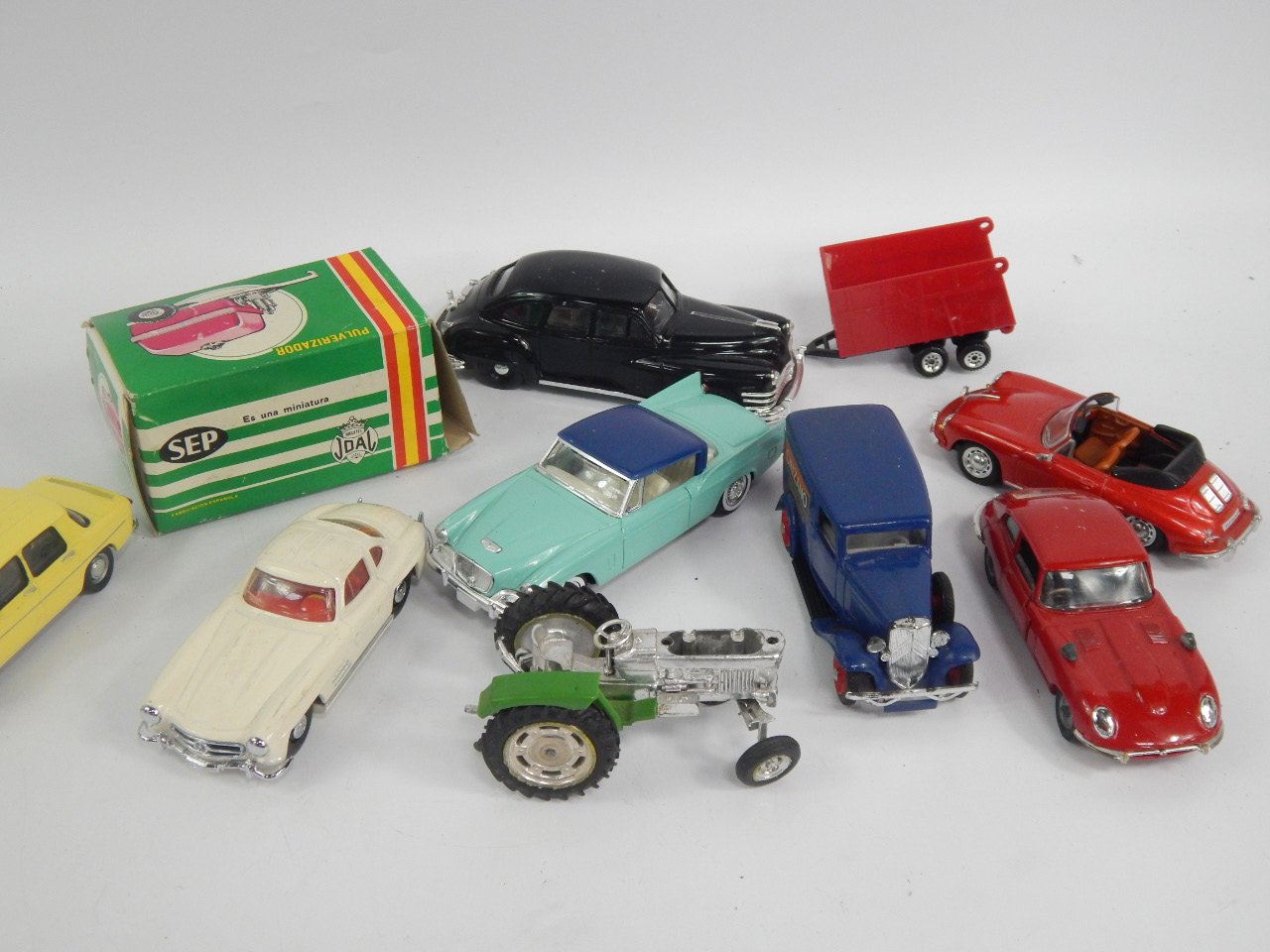 Appraisal: Various miniature die cast vehicles to include grey Fergie tractor